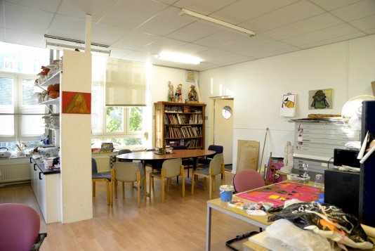 een van de ateliers van Frontaalkunst te Baarn